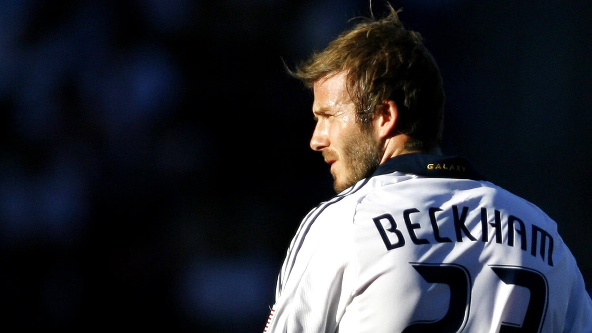 国王杯最新形势：上海海港高居榜首，波尔图强势追赶，冠军归属成迷